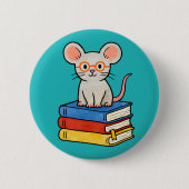 Cute Mouse on Books Stack Ronde Button 5,7 Cm (Voorkant)