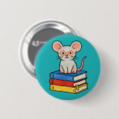 Cute Mouse on Books Stack Ronde Button 5,7 Cm (Voorkant /achterkant)