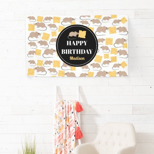 Cute Mouse Rodent Eating Cheese Birthday Spandoek (Insitu)