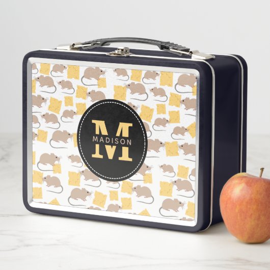 Cute Mouse Rodent Eating Cheese Pattern (In situ)