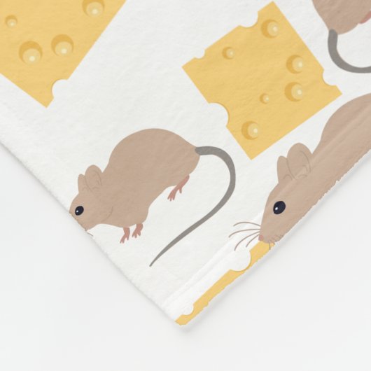 Cute Mouse Rodent Eating Cheese Pattern Fleece Deken (Hoek)
