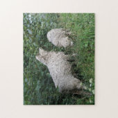 Cute Mouton Manger Feuilles Puzzle (Vertical)