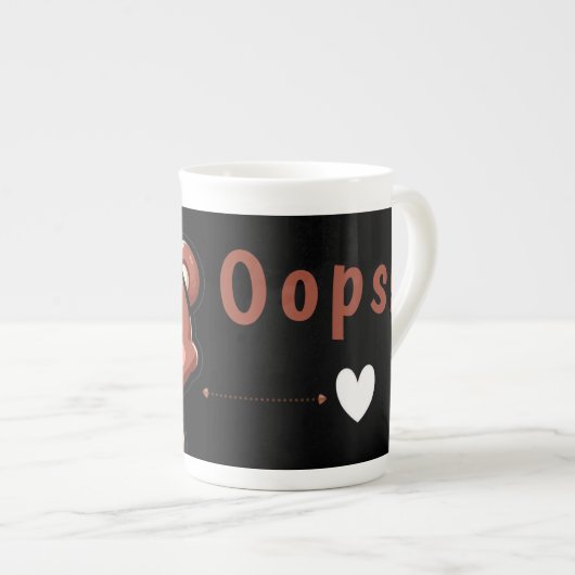 Cute Oops Teddy Bear Specialty Mug with Heart (Devant droit)