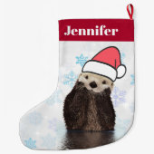 Cute Otter die met Kerstmis een kerstman heeft. Grote Kerstsok (Achterkant)