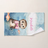 Cute Otter fille personnalisée (Serviette à main)