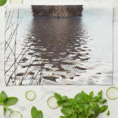 Cute Otter met roze liefdesharten Theedoek (Gevouwen)