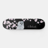 Cute Owl Cherry roze Blossom Monogram Black Girly Skateboard (Horizontaal)