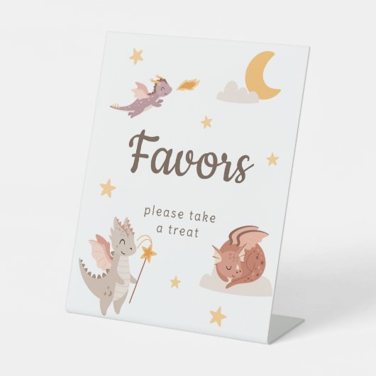 Cute Pastel Dragon Kids Birthday Party Favors Reclamebord Met Voetstuk (Voorkant)
