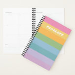 Cute Pastel Rainbow Stripes Nom personnalisé<br><div class="desc">Design en blanc de rayures simples dans une palette de bonbons lumineux arc-en-ciel.</div>