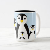 Cute Penguin Family Tweekleurige Koffiemok (Voorkant rechts)
