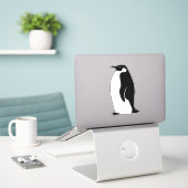 Cute Penguin Sticker (Laptop op bureau)