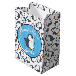 Cute Penguin Winter Kids Birthday Party Medium Cadeauzakje