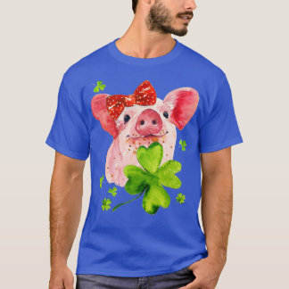 Cute Pig Holding Shamrock Happy St Patrick's Day 2 T-shirt