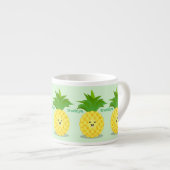 Cute pineapple cartoon illustratie espresso kop (Voorkant rechts)