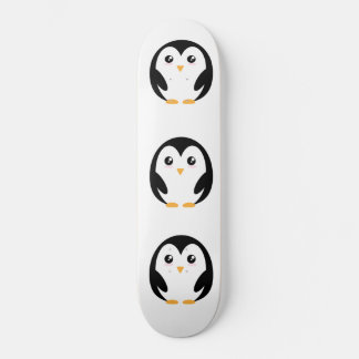 Cute pinguin skateboard