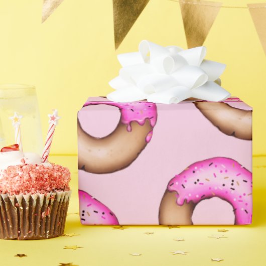 Cute Pink Frosted Donuts met Sprinkles Pattern Cadeaupapier (Verjaardagsfeest)