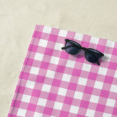 Cute Pink Gingham Plaid Personalized Strandlaken (In situ)