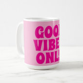 cute pink mug that just instantly makes you smile (Devant gauche)