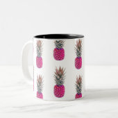 Cute Pink Pineapple Patroon Tweekleurige Koffiemok (Voorkant links)