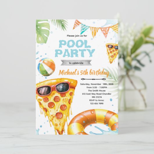 Cute pizza pool party theme invitation (Debout devant)
