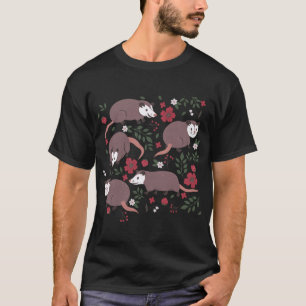 Cute Possum Strawberry Wild Animal KerstFamil T-shirt