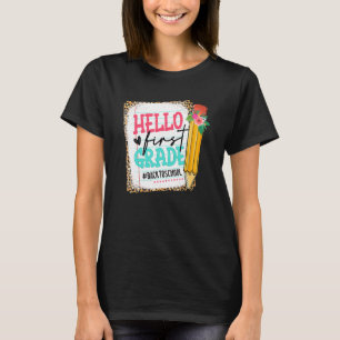 Cute potlood Hallo First Grade Happy First Day T-shirt