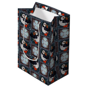 Cute Puffin Birds Winter Pattern Medium Cadeauzakje
