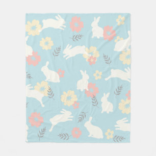 Cute Rabbits Flowers Pattern Fleece Deken