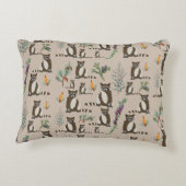 Cute Raccoon in Pine Forest Pattern Accent Kussen (Achterkant)