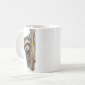Cute Raccoon Peeking Tree Mug classique (Devant gauche)