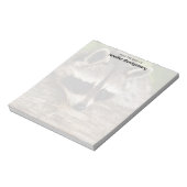 Cute Raccoon Resting on a Log Notitieblok (Gedraaid)