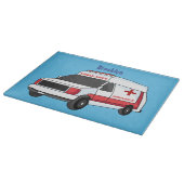 Cute red ambulance van cartoon snijplank (Hoek)