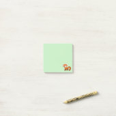 Cute Red Panda over Groen Post-it® Notes (Op bureau)