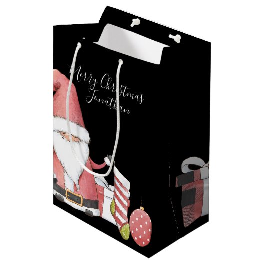 Cute Red Santa Gnome met kerstcadeaus Medium Cadeauzakje (Voorkant Gekanteld)