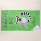 Cute ring tail lemur dansend cartoon illustratie strandlaken (Voorkant)