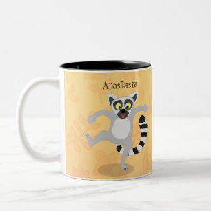 Cute ring tail lemur dansend cartoon illustratie tweekleurige koffiemok