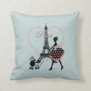 Cute romantic  meisje met Franse poedel Kussen