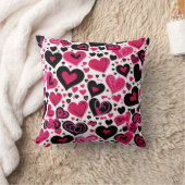 Cute Roze en Zwarte Hartjes Kussen (Deken)