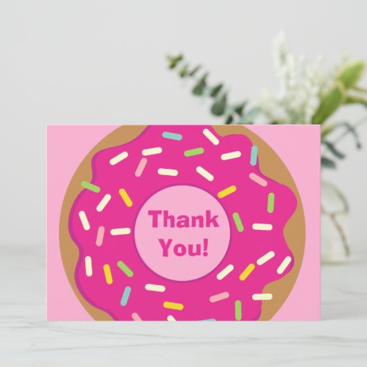 Cute roze gesprinkelde donut kinderverjaardagsfees bedankkaart (Staand voorkant)