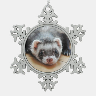 Cute Sable Ferret Tin Sneeuwvlok Ornament