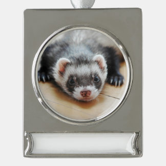 Cute Sable Ferret Verzilverd Banner Ornament