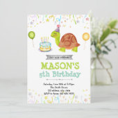Cute schildpad-verjaardagsuitnodiging kaart (Staand voorkant)