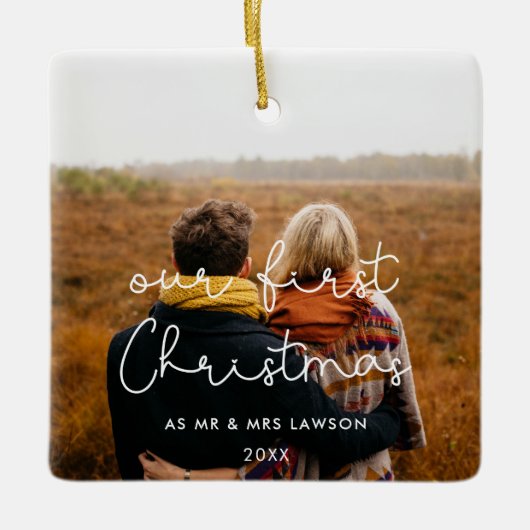 Cute script Ons eerste kerstpaar foto Keramisch Ornament (Voorkant)