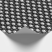 Cute Skull & Bones Halloween Pattern Cadeaupapier (Hoek)