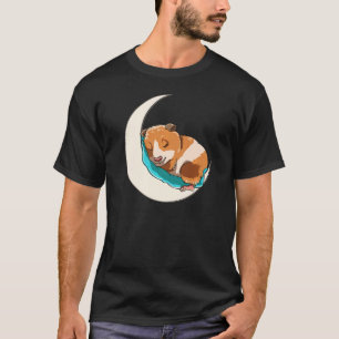 Cute Sleeping Guinea Pig op de maan T-shirt