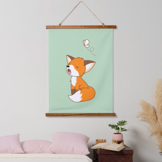 Cute Sleepy Little Fox Green Hangend Wandkleed (Slaapkamer)