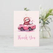 Cute Sloth in a Pink Convertible Bedankkaart (Staand voorkant)