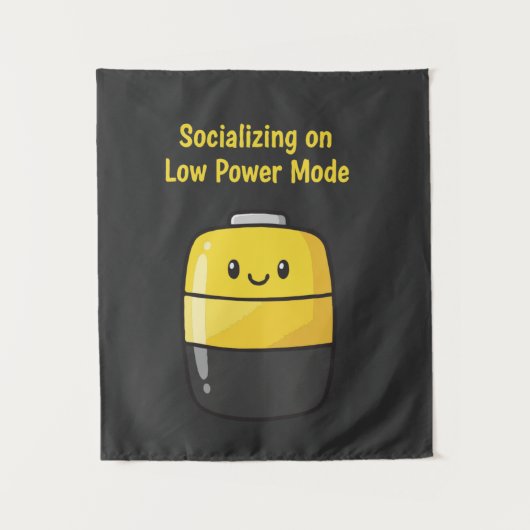 Cute Social Battery "Socializing on Low Power Mode Wandkleed (Voorkant)