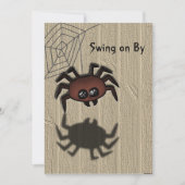 Cute Spider zingt op uitnodiging van Halloween (Voorkant)
