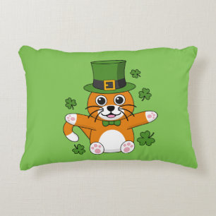 Cute St Patrick's Day Cat with Shamrocks Cartoon Accent Kussen